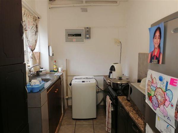 2 Bedroom Property for Sale in Fairview Western Cape